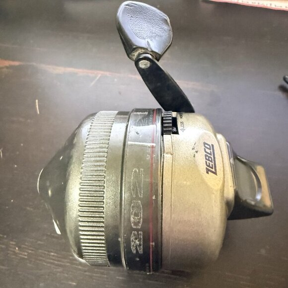 Vintage Zebco 202 Push Button Spin Cast Reel Works - Picture 7 of 13